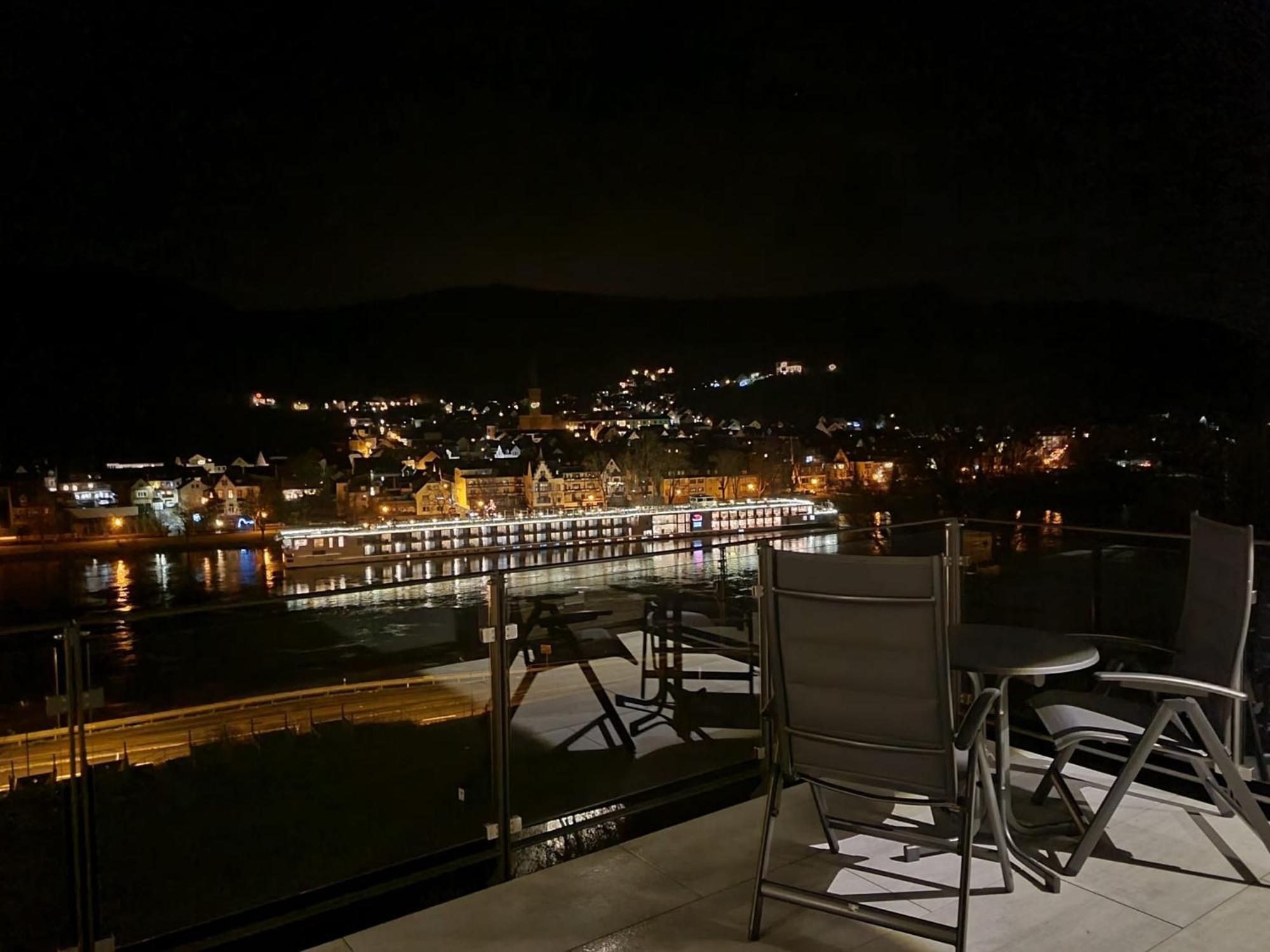 Mv Roemervilla, Lofts & Penthouses Mit Traumhaftem Moselpanoramablick Und Sauna Treis-Karden Exterior foto